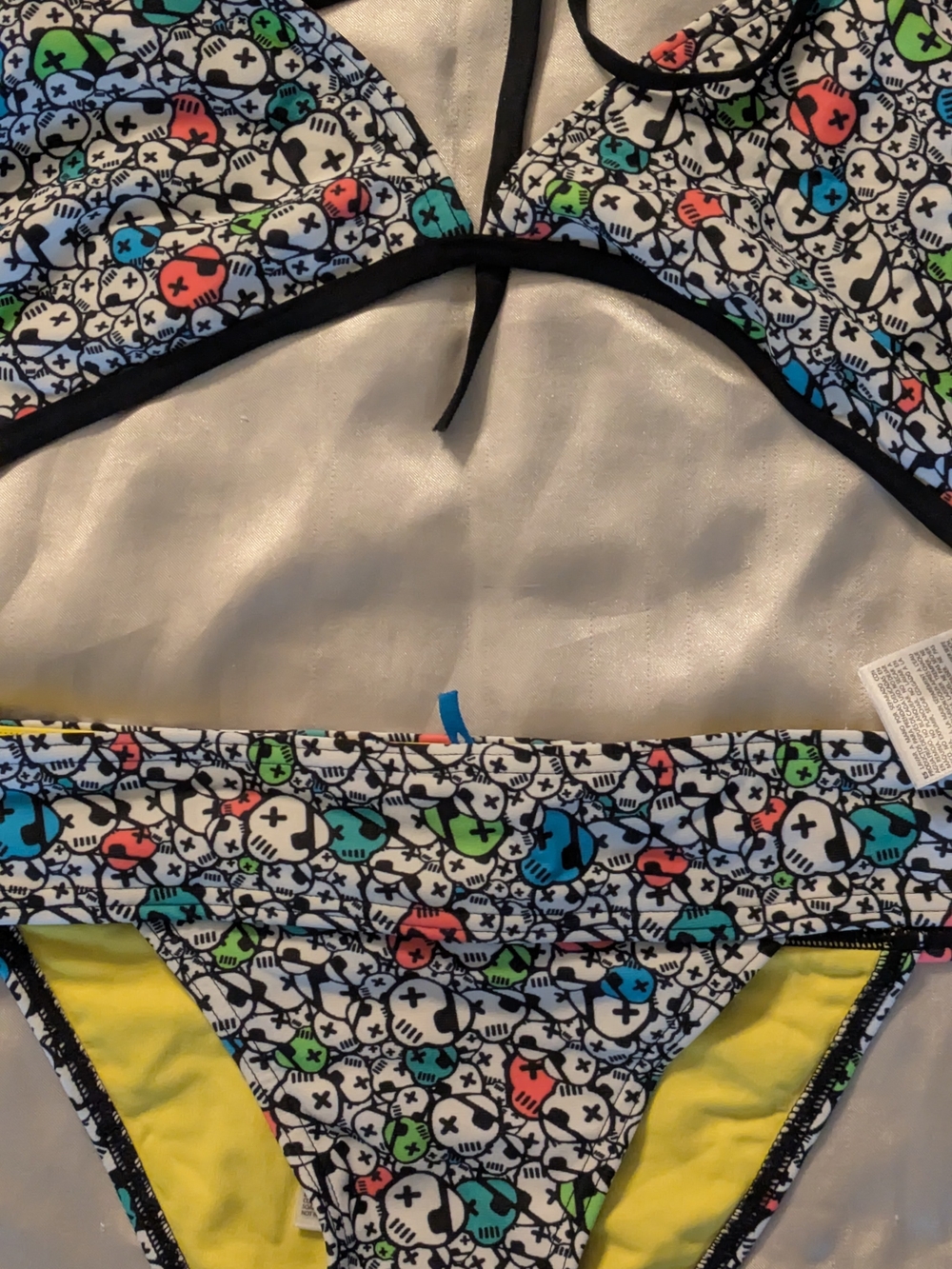 Women's Multicolor Graphic Triangle Bikini Set - Picture 2 of 5
